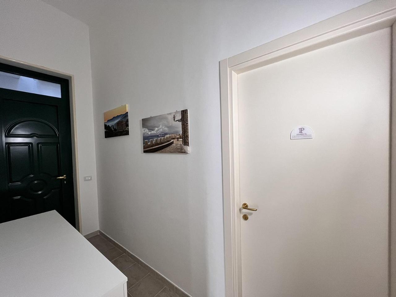 Osorio 74 Apartments Trapani Bagian luar foto